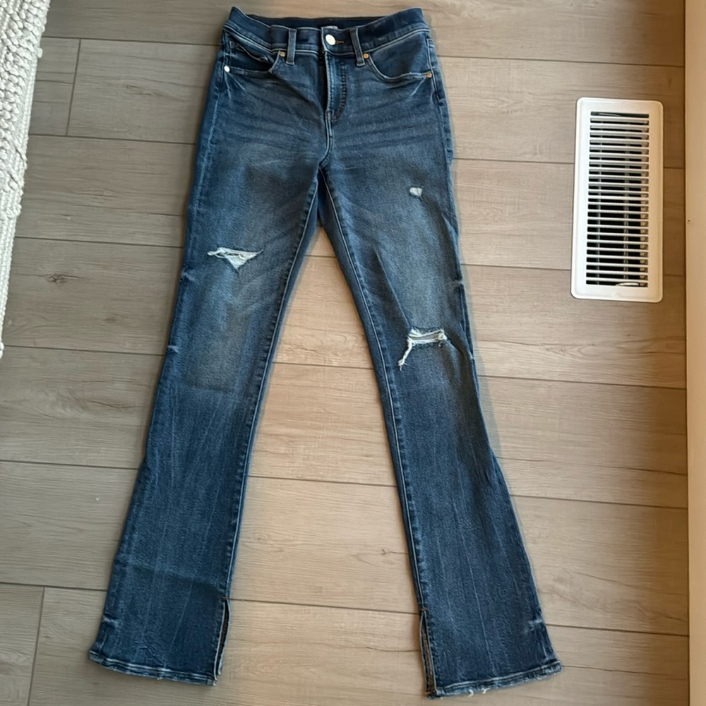 Express skyscraper mid ride jeans size 2